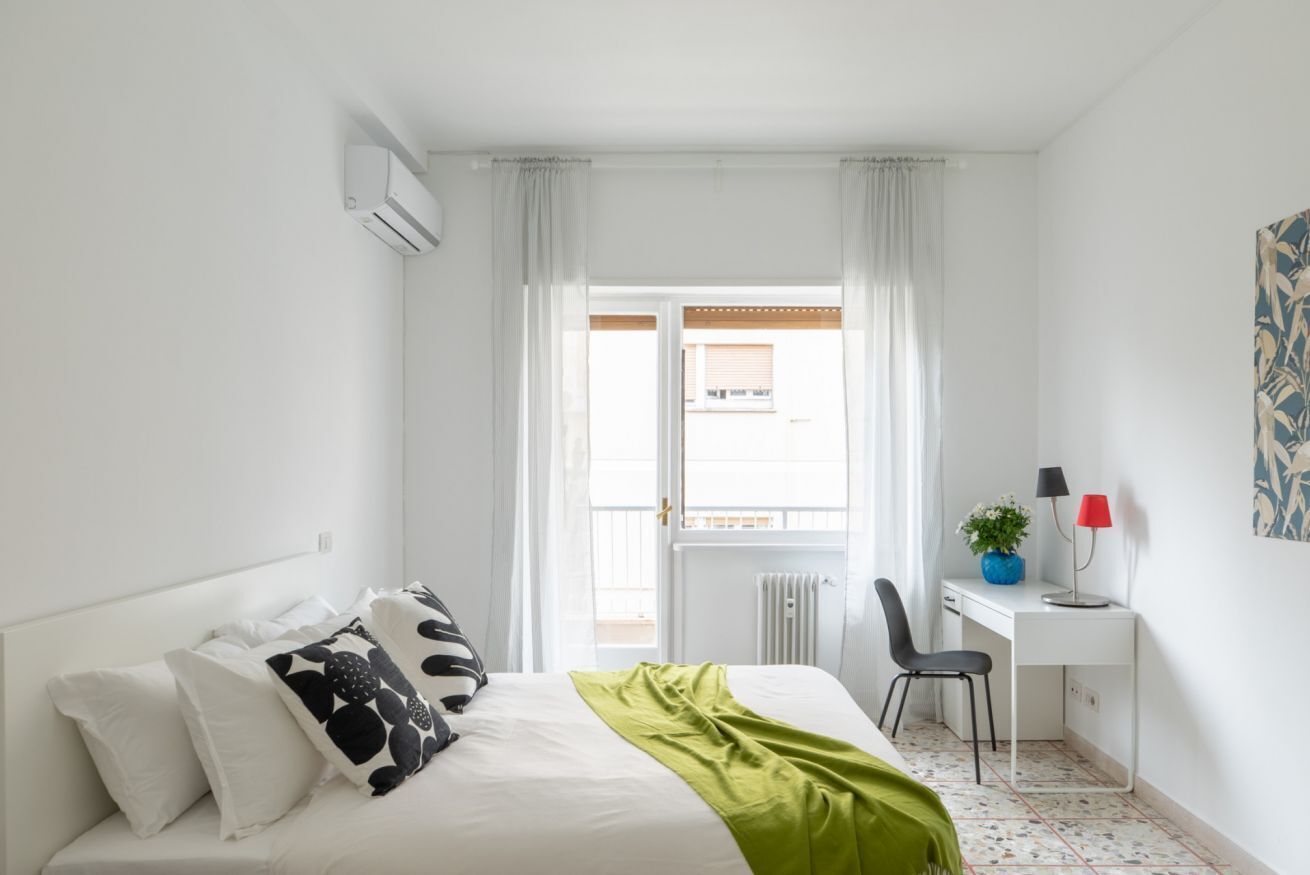 4 bedrooms, WiFi, bed sheets