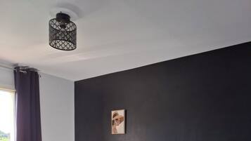 3 chambres, fer et planche Ă repasser, Wi-Fi gratuit, draps fournis