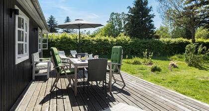 Nice home in JĂŠgerspris with kitchen