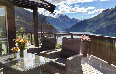 Lovely home in Valldal