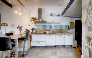 Kühlschrank, Ofen, Herdplatte, Geschirrspüler