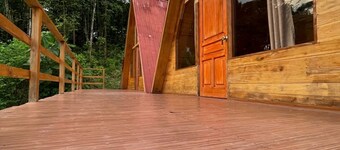 Cabañas en un Mirador, divisa la biodiversidad amamzónica