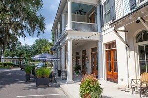 Exterior - Legacy Loft in Award-Winning Habersham Community (Beaufort)