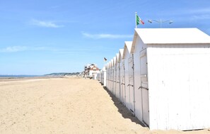 Tæt på stranden