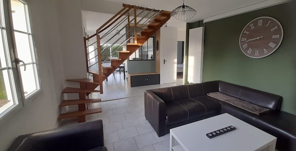 Living area - Le Calme et L'air Marin (Gonneville-en-Auge)