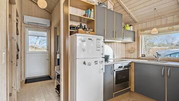 Een koelkast, een oven, een kookplaat