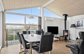 Dining - 3 bedroom nice home in Aabenraa (Aabenraa)