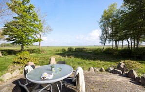 Outdoor dining - Amazing home in Orø with kitchen (Orø)