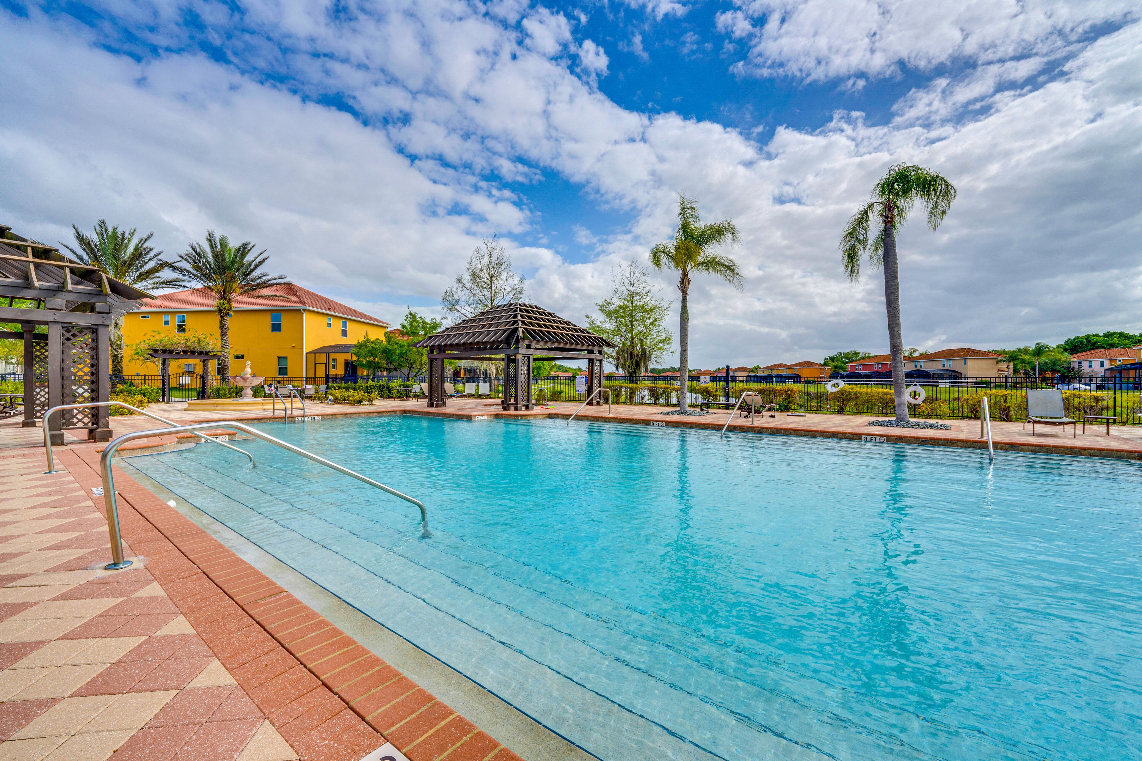 Gated Kissimmee Townhome w/ Pool, 11 Mi to Disney!