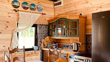 Refrigerador, placa de cocina