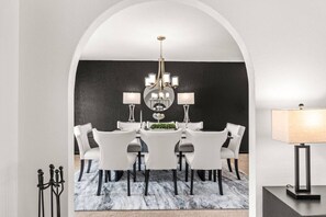 Dining - Pool + Spa | North Scottsdale Home (Scottsdale)