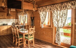 Dining - Lovely home in Slopnice with sauna (Slopnice)