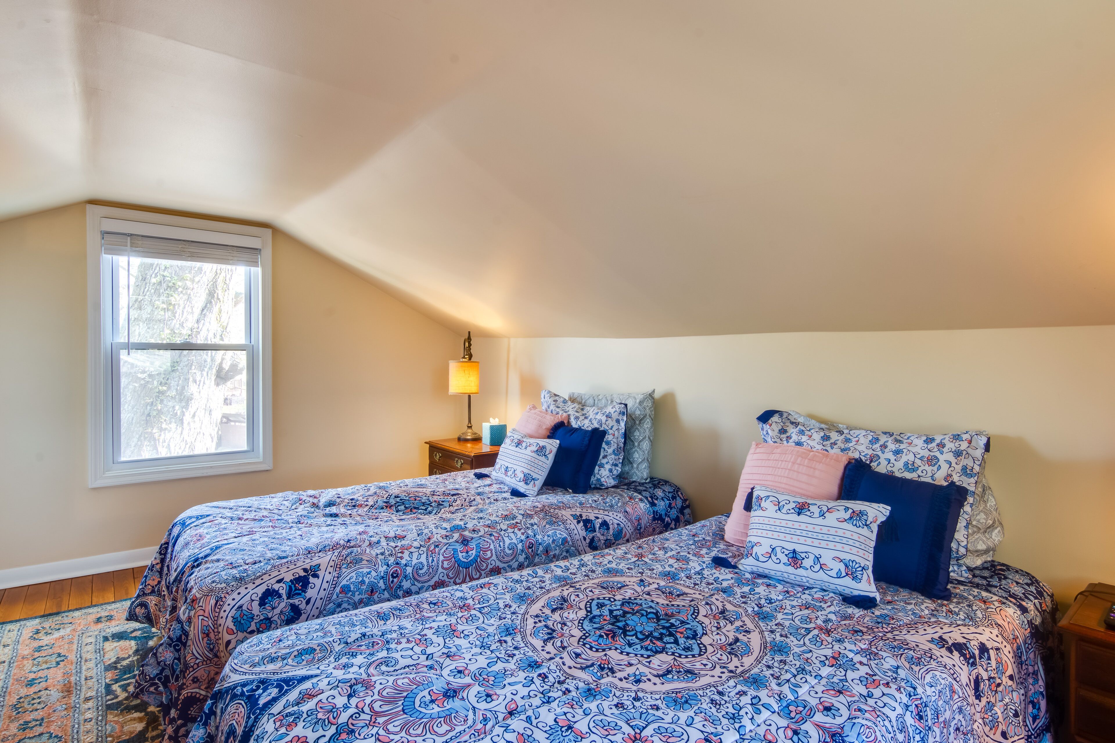 1 chambre, bureau, Wi-Fi, draps fournis