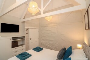 2 slaapkamers, individueel gedecoreerd, individueel gemeubileerd