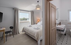 3 habitaciones, cuna de viaje, wifi gratis y ropa de cama 