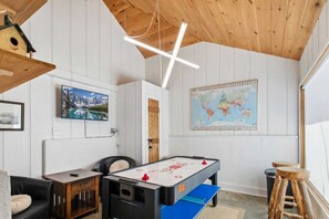 Spielezimmer
