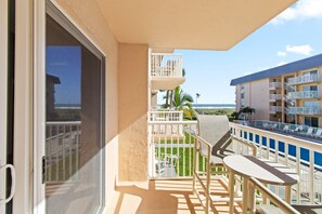 Property grounds - Charming 3 Bedroom Escape w/Heated Pool! (Cocoa Beach)