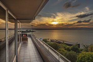 Terrace/patio - Aquavista - Beautiful Views over Tasman Bay (Nelson)