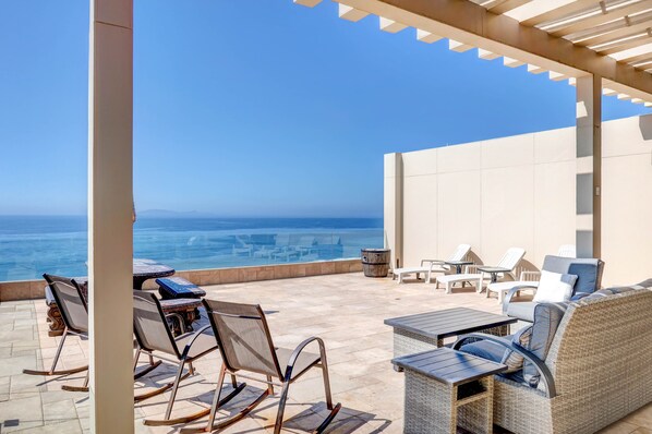 Terrace/patio - Exclusive Oceanfront Penthouse/5 Min to Papas&Beer (Playas de Rosarito)