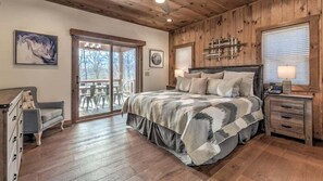 4 habitaciones, escritorio, tabla de planchar con plancha y wifi gratis 