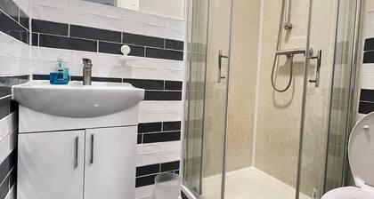 Acton Vale hotel