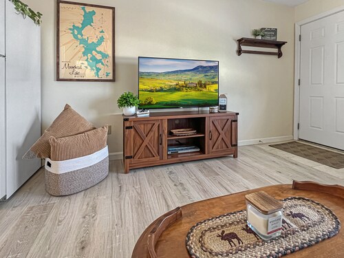 Kineo View Suite (Direct Access to Moosehead Lake)