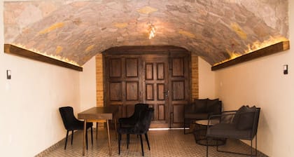 HabitaciĂłn Dentro de Hermoso Hostal Como de Cuento