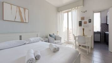 Bügeleisen/Bügelbrett, WLAN, Bettwäsche