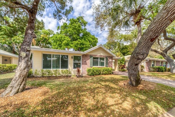 Uklassifisert bilde, 1 av 48, knapp