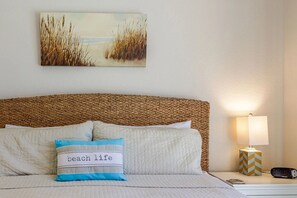 7 bedrooms, iron/ironing board, free WiFi, bed sheets