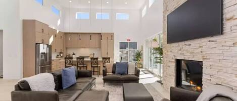 Televisión, chimenea