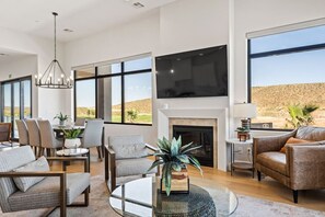 TV, fireplace, table football - Torrey Pines House~Private Pool/Hot-Tub~Golf View (Hurricane)