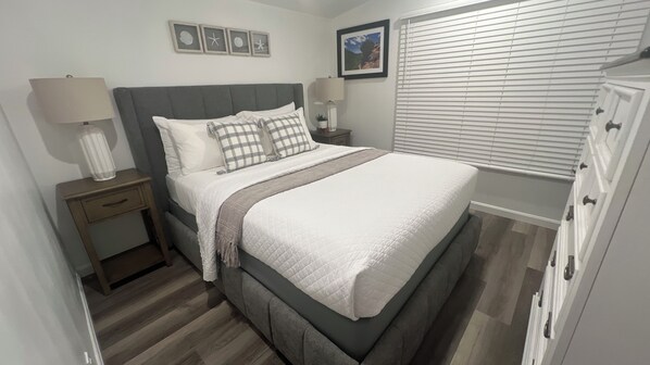 2 bedrooms, iron/ironing board, travel cot, free WiFi