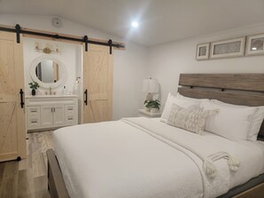 2 bedrooms, iron/ironing board, travel cot, free WiFi