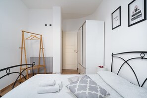 2 室のベッドルーム、WiFi、ベッドシーツ