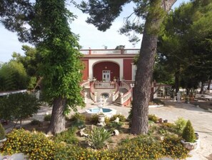 Exterior - Pink villa (Latiano)