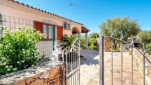 Property grounds - VILLETTA MAGENTA: central small villa in San Teodoro (San Teodoro)