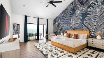 3 bedrooms, iron/ironing board, travel cot, free WiFi