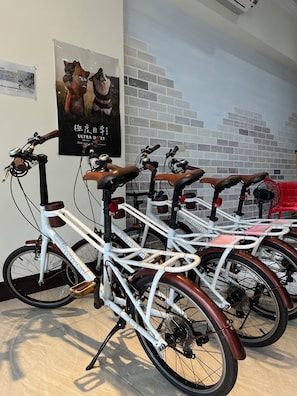 Bicycling - Wind Sea Hill Inn (Hengchun)