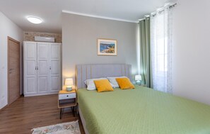 4 quartos, cofres nos quartos, berço de viagem, Wi-Fi de cortesia