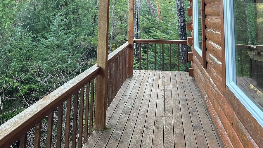 Edna Bay Cabins