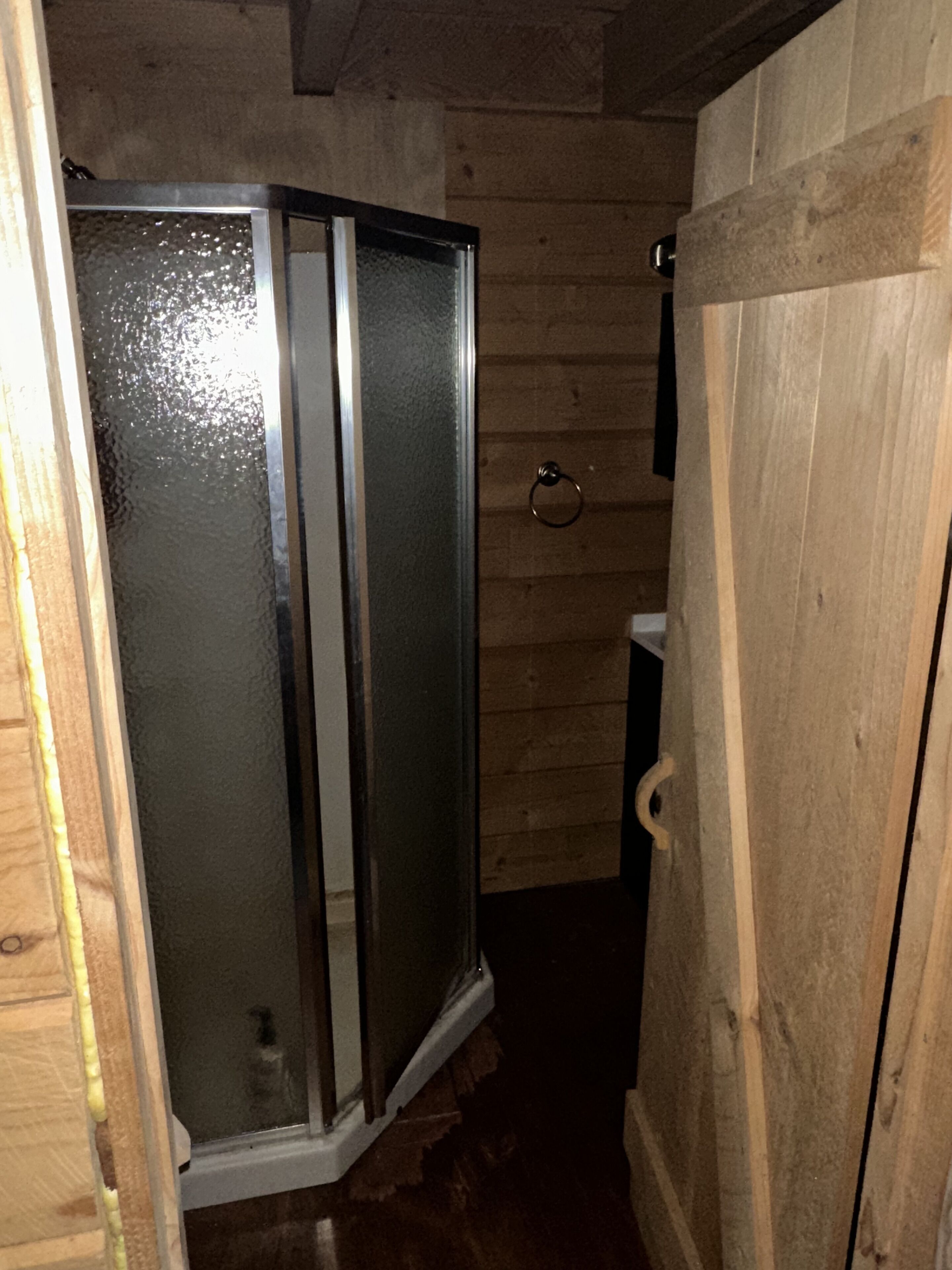 小屋 | 浴室 | 淋浴設備、毛巾