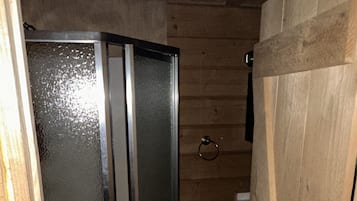 小屋 | 浴室 | 淋浴设施、毛巾