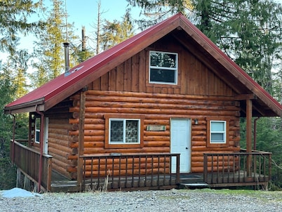 Edna Bay Cabins