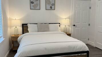 3 bedrooms, iron/ironing board, free WiFi, bed sheets