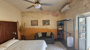1 bedroom, desk, iron/ironing board, free WiFi