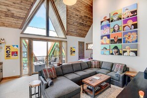 Een smart-tv, een open haard, videogames en een filmbibliotheek