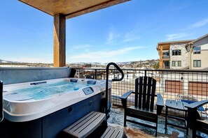 Bain à remous extérieur