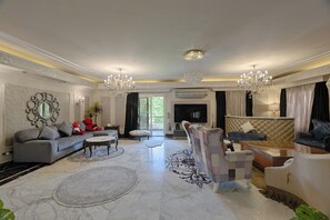 Reception - villa In Beverly Hills with pool (Sheikh Zayed City)