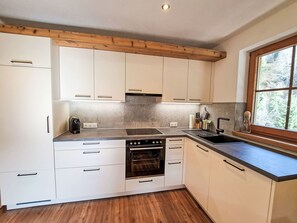 Fridge, oven, dishwasher, toaster - Almidylle by Interhome (Auffach)